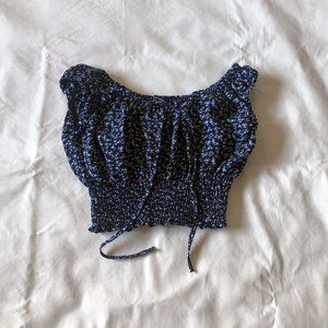 Brandy Melville Navy Floral Marilyn Crop Top - OS